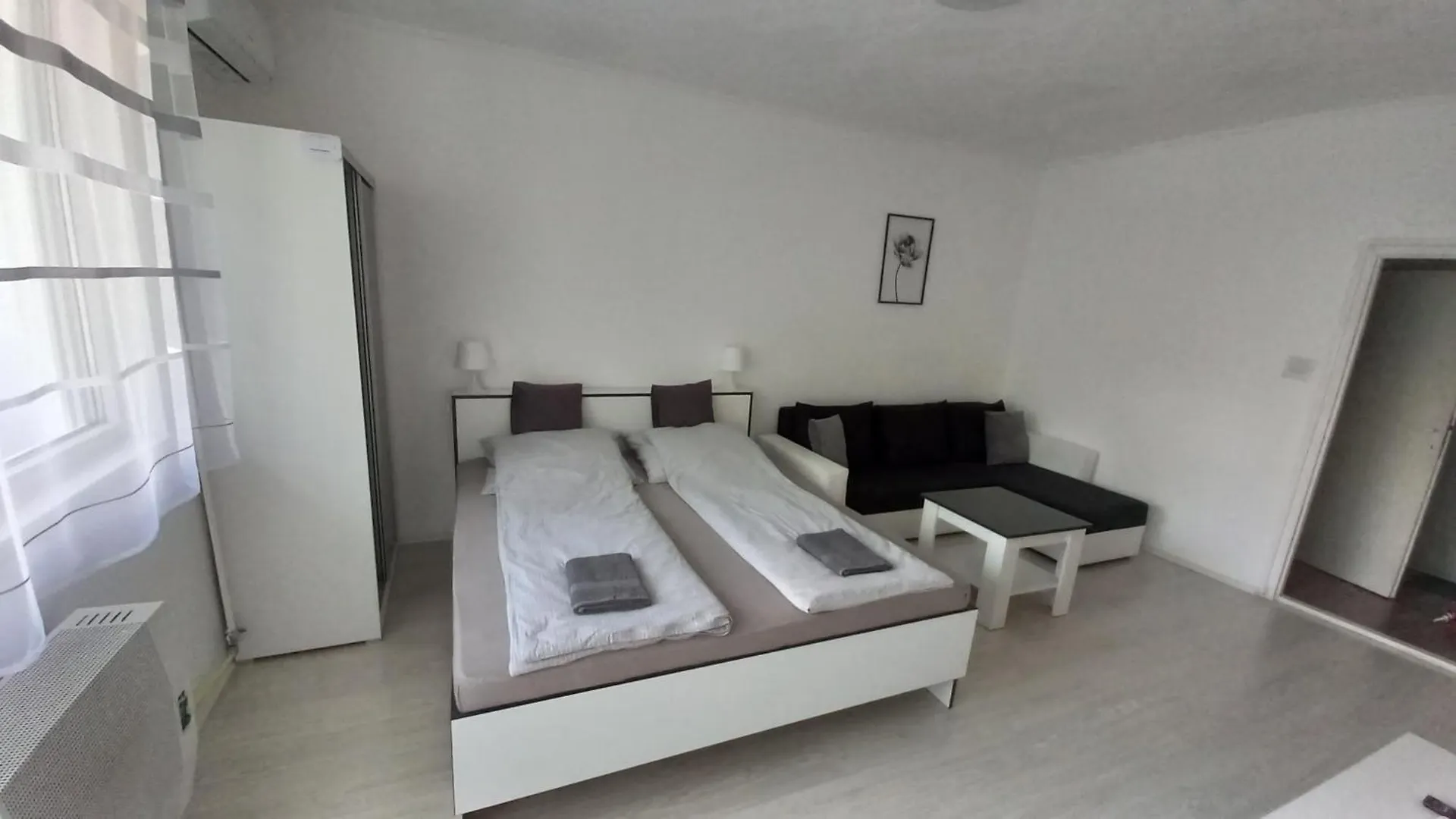 Apartment Grey Harmony Apartman Debrecen